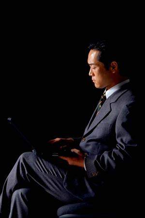 給与計算は社労士に任せて業務負担軽減を